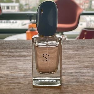 Armani Si